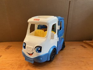 little people camper van