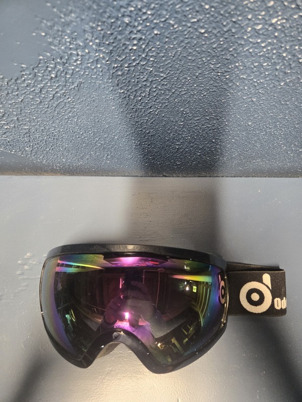 Odoland Ski Goggles Adjustable Mirrored Lens Black Frame Skiing Snowboarding