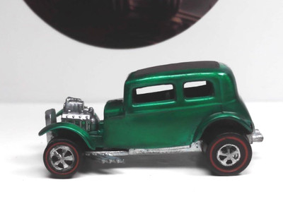 Hot Wheels Vintage Redline Classic '32 Ford Vicky Spec. Green USA 1969 Restored