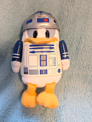 Disney STAR WARS R2-D2 x Donald Duck Plush Doll Badge Tokyo Disney