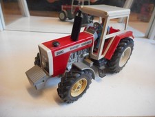Britains Massey Ferguson 2680 en rouge au 1:32
