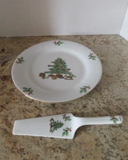 “HOLIDAY HOSTESS” Christmas Tree Holly Tienshan Cake Plate & Server- 10 1/2”
