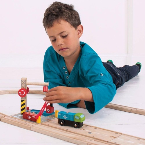 Bigjigs Rail, Shipping Container Yard, Wooden Toys, Wooden Crane, Wooden Train T - Photo 7/7