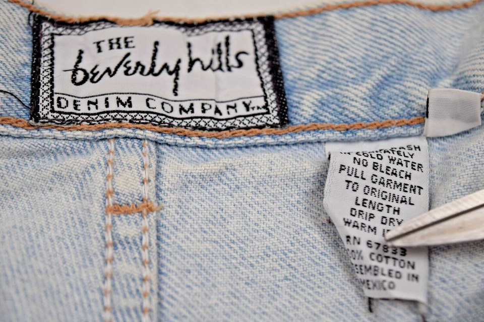 Pantalones Cortos Jean Vintage Beverly Hills Denim Talla 5 S/M Años 80 Azul Lavado Fray Cintura Alta Foto 2 de 4