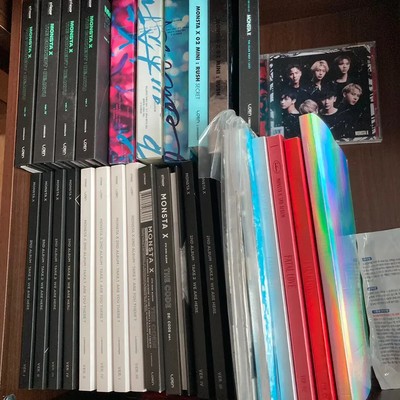 Disposal of monsta x album containing 3 bromides