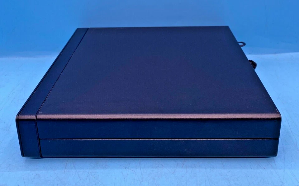 HP EliteDesk 705 G3 Mini PC AMD A10-8700E 16GB RAM - 240GB SSD - PSU (OFFERS OK) - Image 4 of 4