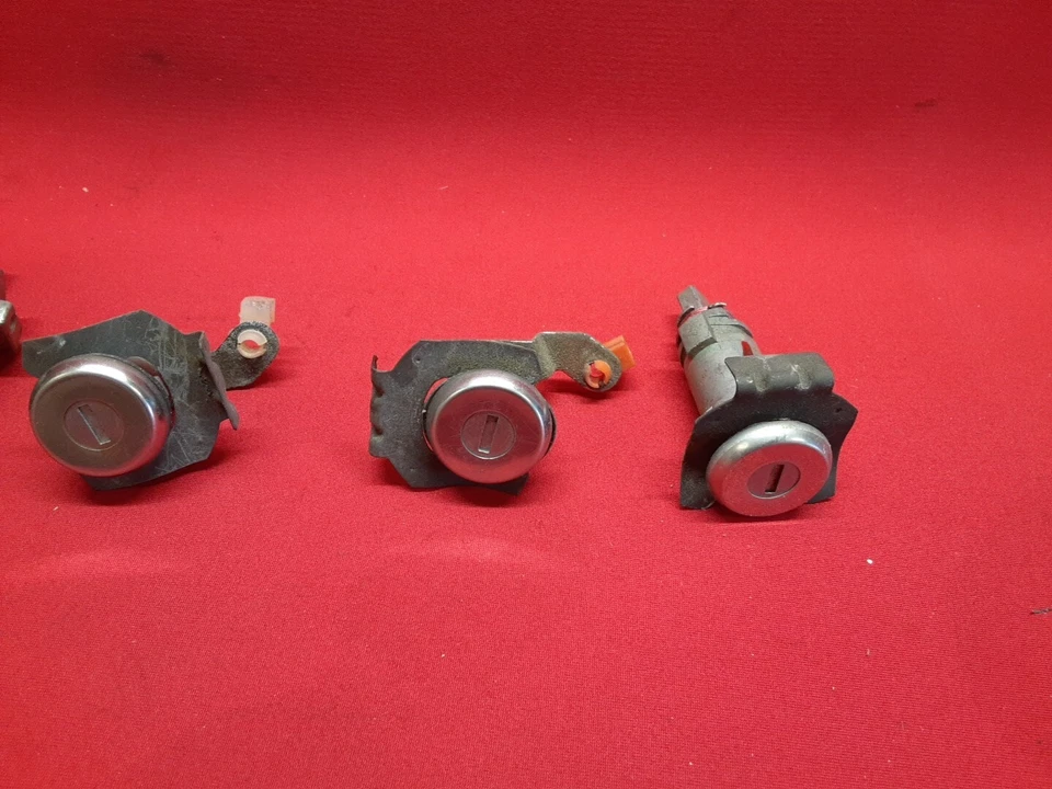 1997 - 1999 年通用骑士 Sunfire 点火气缸锁带钥匙套装 12534416 — 第 4/4 张图片