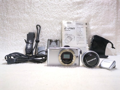 OLYMPUS PEN Mini E-PM1 Digital Camera silver with lens M.ZUIKO 17mm F2.8 - Picture 3 of 24
