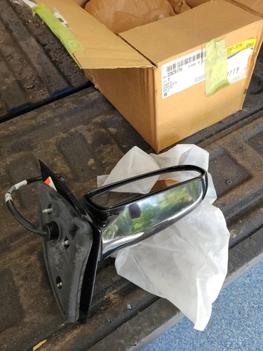 Door Mirror-2 Door, Coupe NOS Gm 22679779