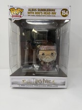 Funko POP! Harry Potter Deluxe Figure - ALBUS DUMBLEDORE WITH HOG'S HEAD INN 154