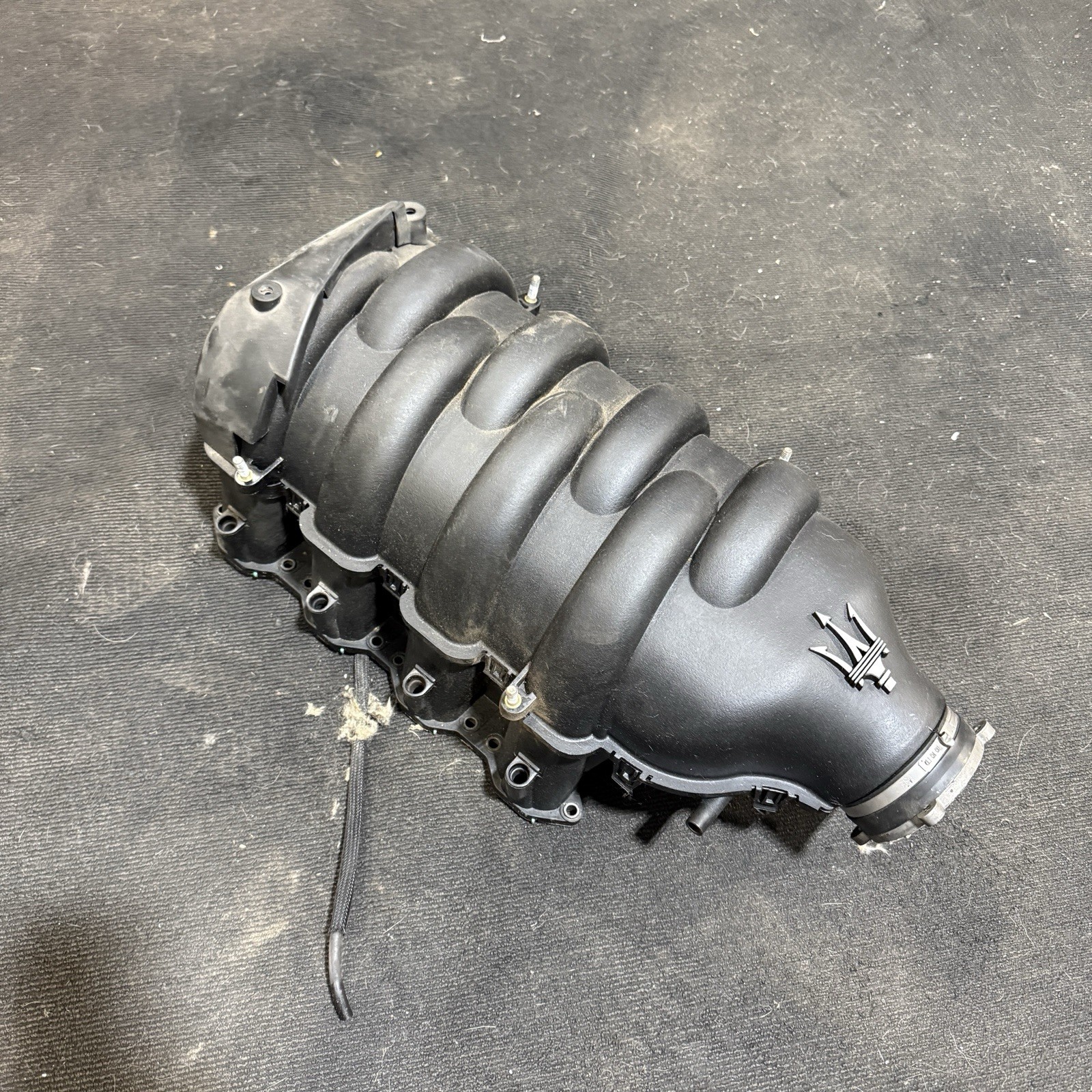 04-08 Maserati Quattroporte 4.2L Engine Intake Manifold M139 F136
