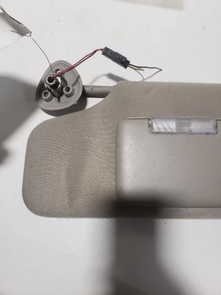 Quebra-sol driver com iluminação compatível com 04-07 TAURUS 1008907 - Imagem 4 de 4