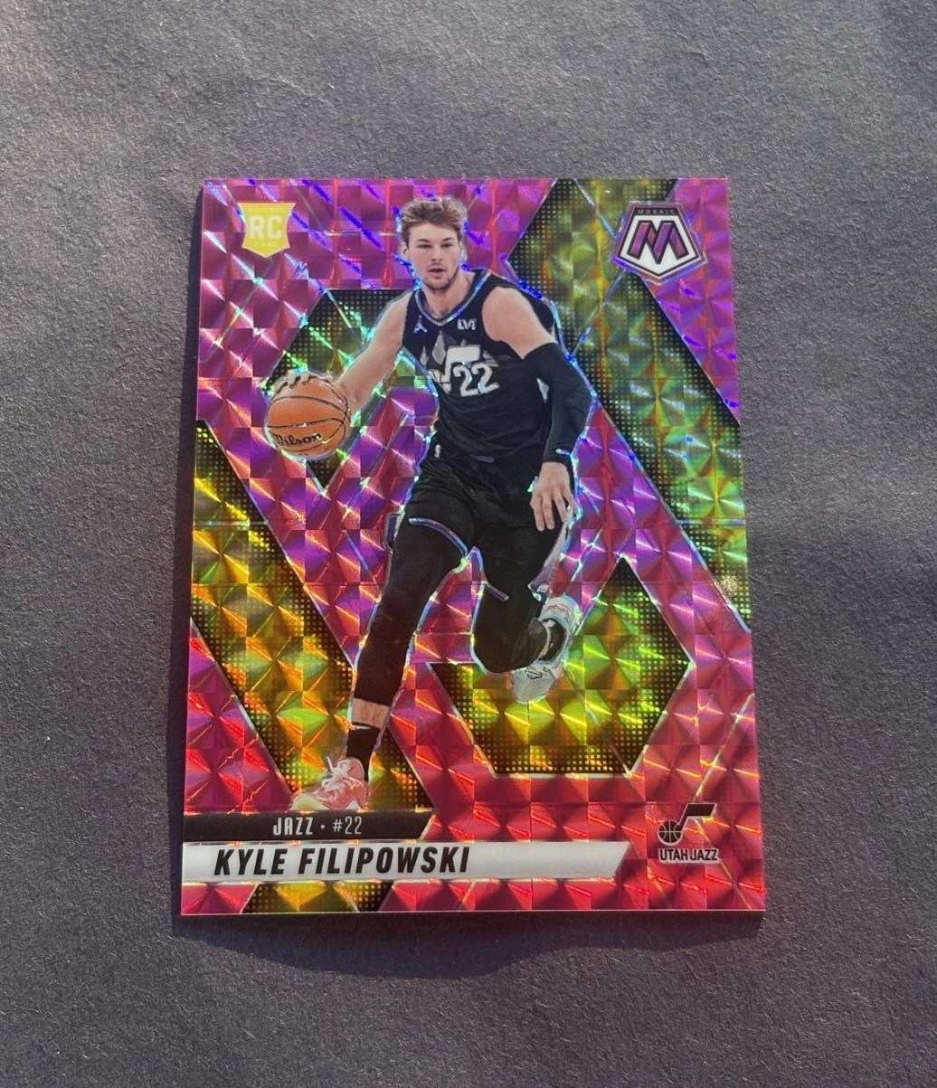 2024-25 Panini Mosaic - Rookies Kyle Filipowski #231 Pink Mosaic Prizm /175 (RC)