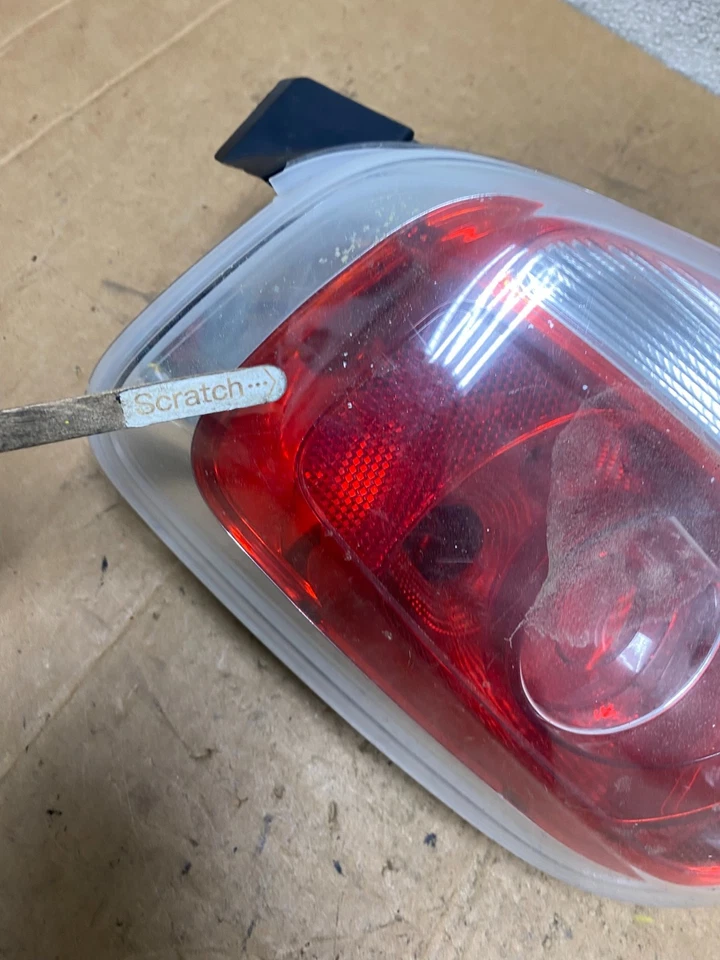 Luz trasera lateral izquierda Fiat 500 2012 a 2017 OEM T3529 DW Foto 4 de 4