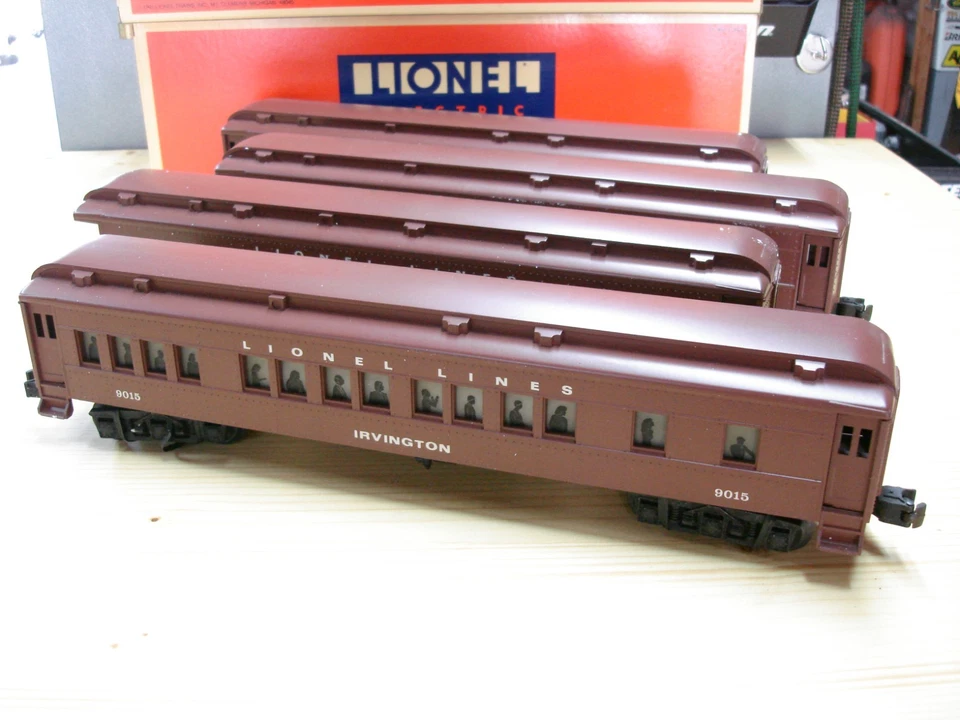 Vintage Lionel O Gauge Railroad Madison 4-Car Passenger Set 6-19015 to 6-19018 - Image 2 of 4