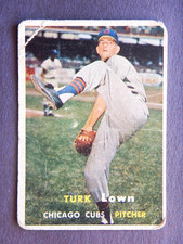 Turk Lown) #247 Topps 1957 Baseball Card (Chicago Cubs)
