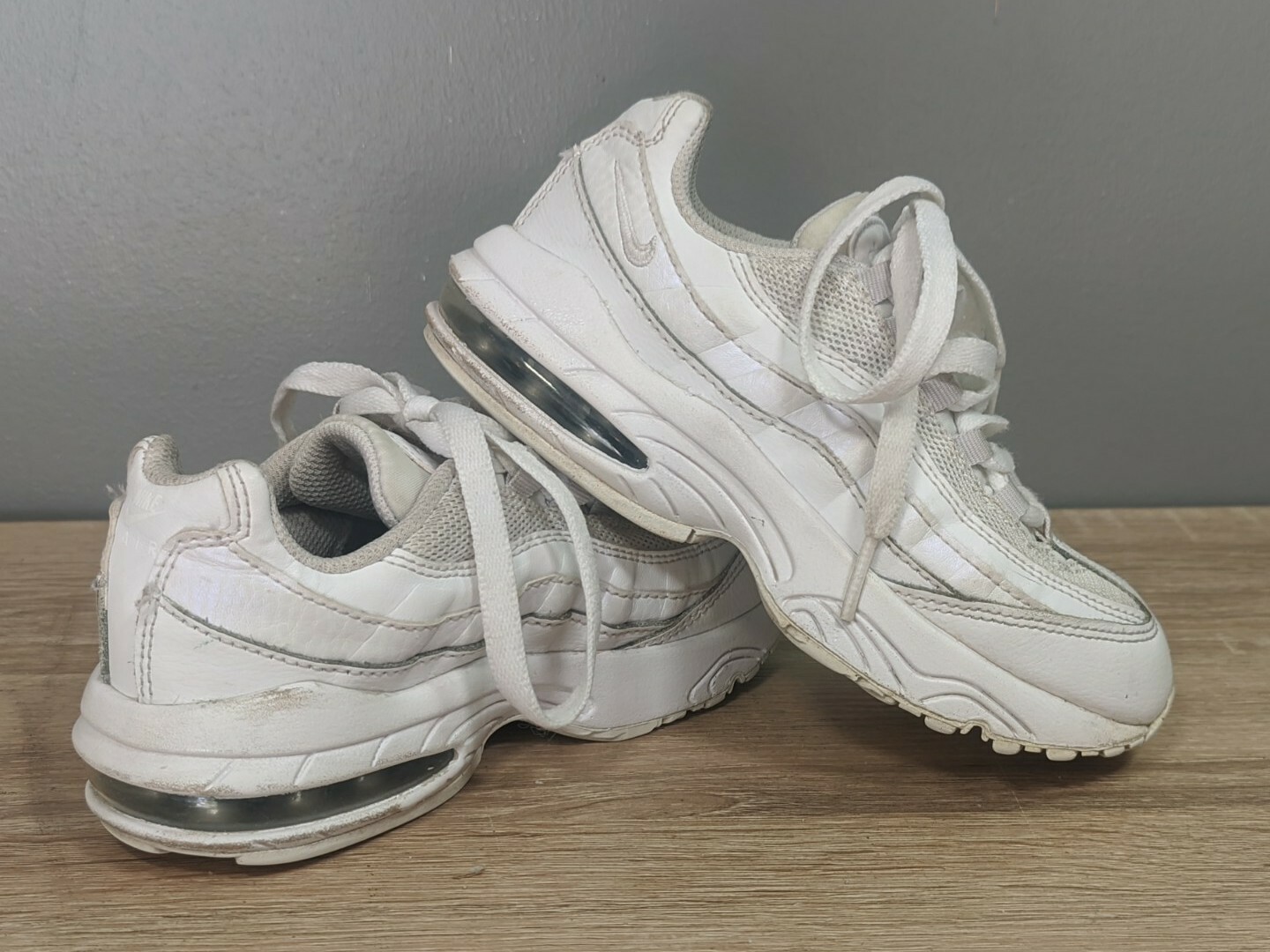 Nike Air Max 95 Toddler Shoes Size 12C Airmax Triple White AQ8070-100 Kids Youth-image