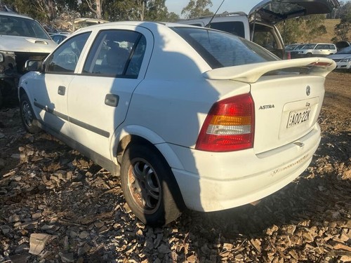 2003 Holden Astra TS Right Driver Headlight Halogen 01 02 03 04 #B424 - Picture 9 of 12