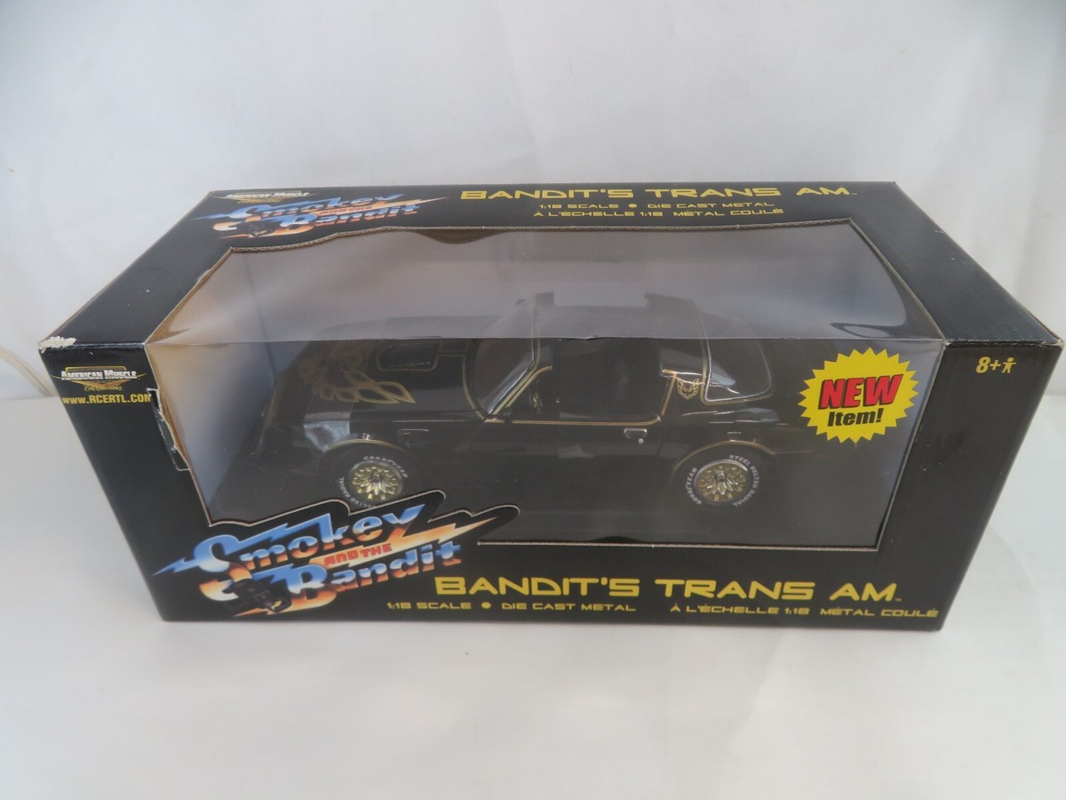 ポンティアックTrans Am 1/18 MAISTO 1/18 - PONTIAC Firebird Trans Am - 1978 - Walmart.com