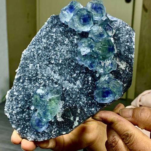 1,69 libbre raro esemplare di cristallo minerale fluorite cubo blu-verde trasparente/Cina - Foto 4 di 18