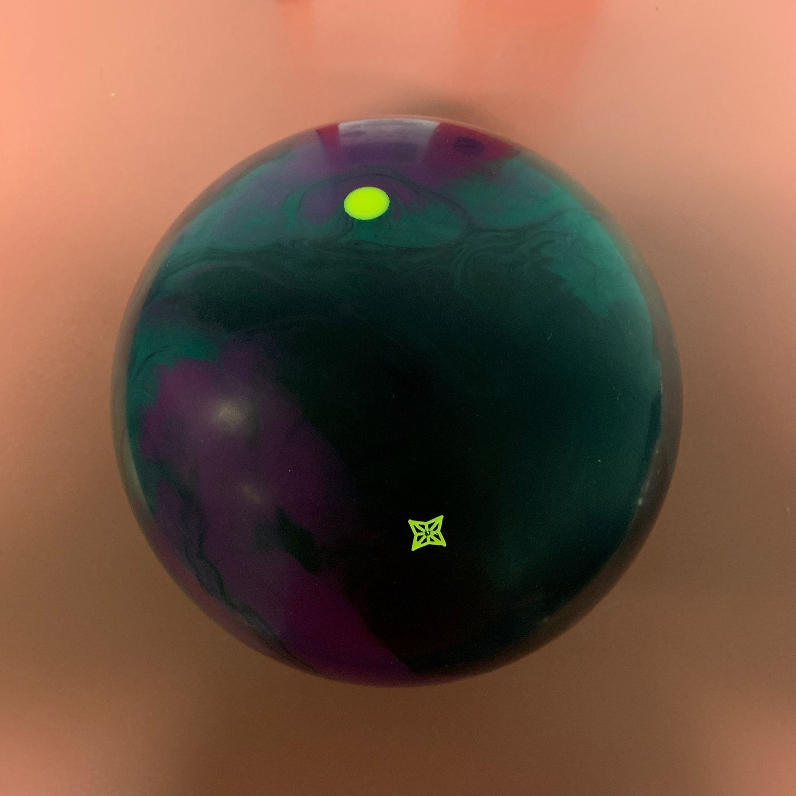 Roto Grip Winner Solid 15 lbs NIB Bowling Ball! Free Shipping! Undrilled!