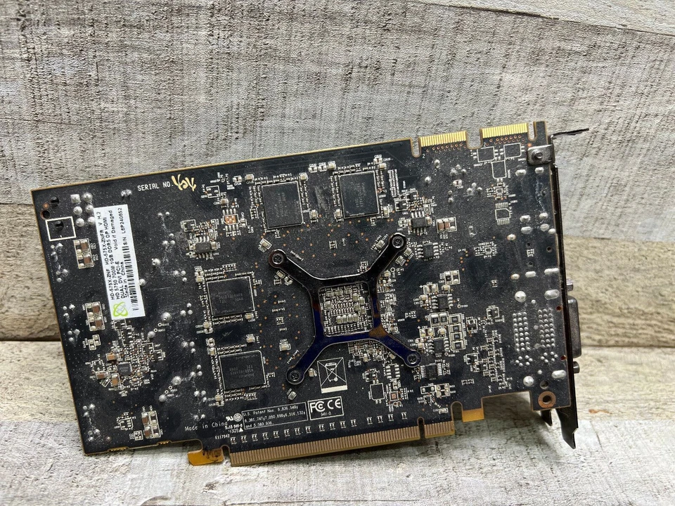 AMD ATI Radeon HD 5750 HD575X 1 GB, DDR 5 Graphics Card, HDMI Display Port, DVI - Image 4 of 4