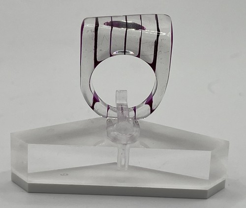 Vtg Mid Century Modern Lucite Acrylic Ring Size 7 Purple Clear - Picture 3 of 12