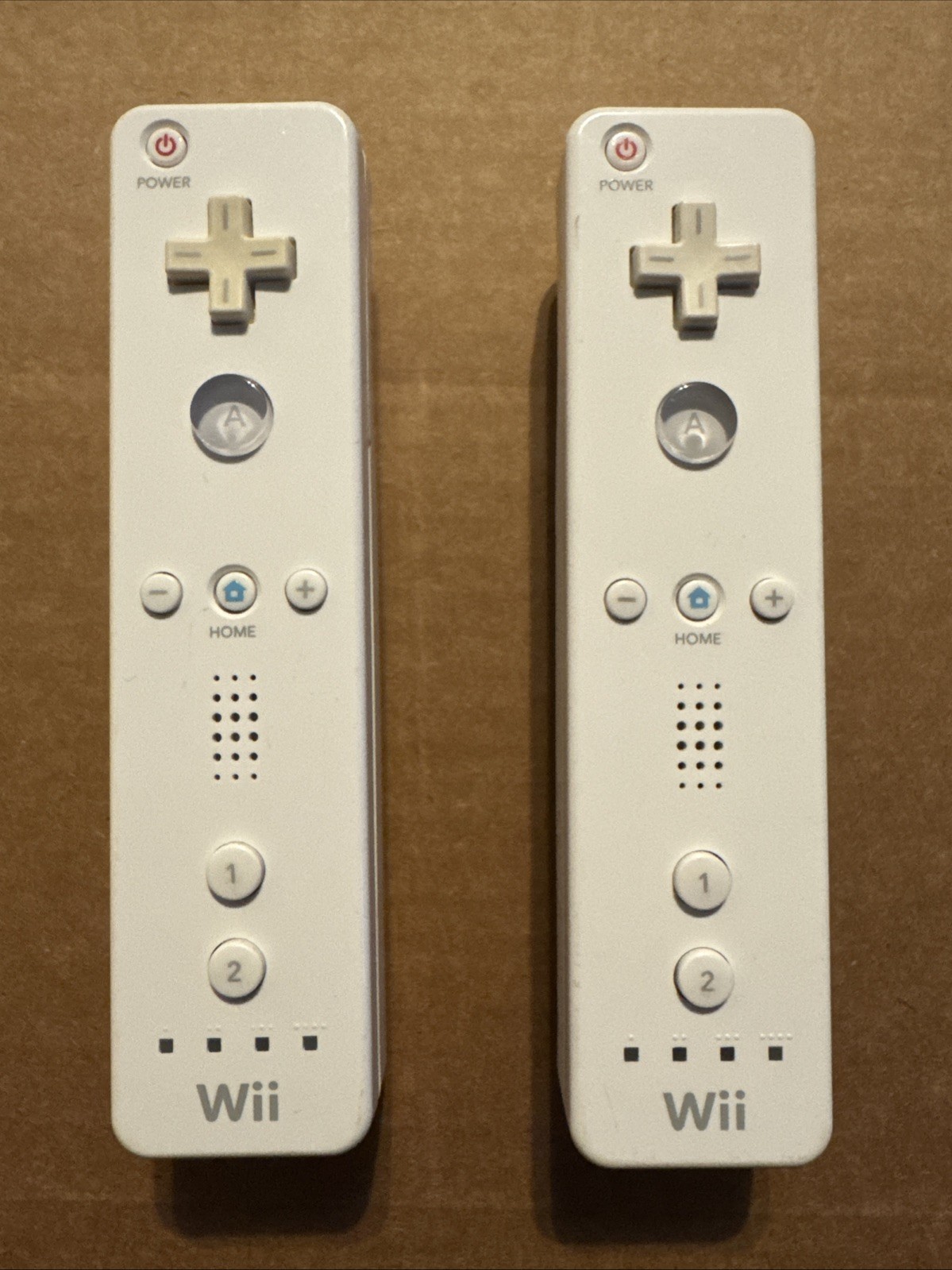 Lot Of 2 Nintendo Wii Remote Controllers White OEM Official. PARTS OR REPAIR