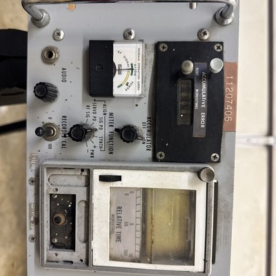 Fluke 207-13 VLF Receiver / Phase Comparator Serial No. 611   Vintage Cal Instr.