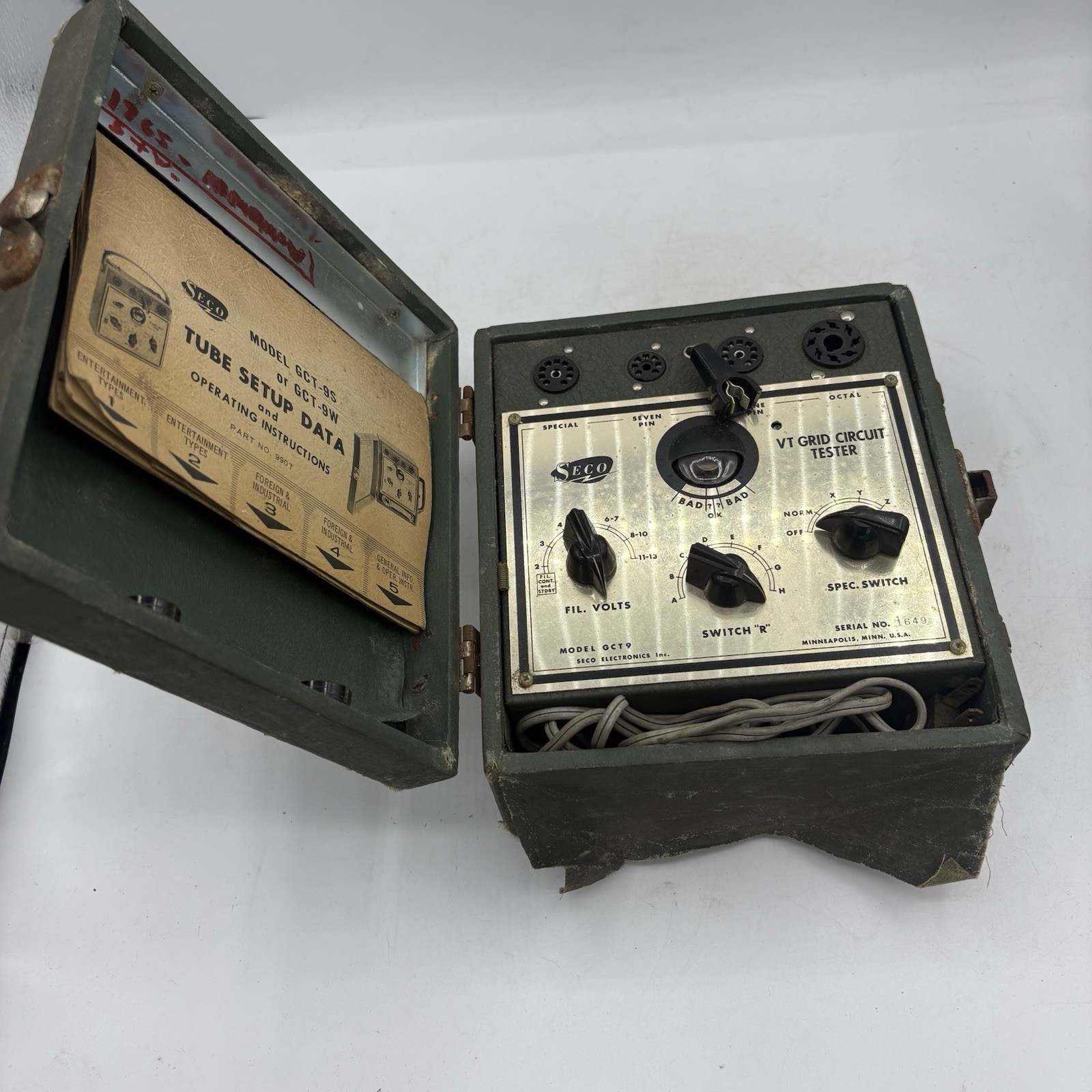 Vintage Seco VT Grid Circuit Tester Model GCT-9 in Case Powers on Untested READ