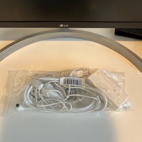 LG 27" FHD IPS 1080p Monitor 75hz 1ms AMD Freesync Borderless White 27MN60T-W - Picture 5 of 6