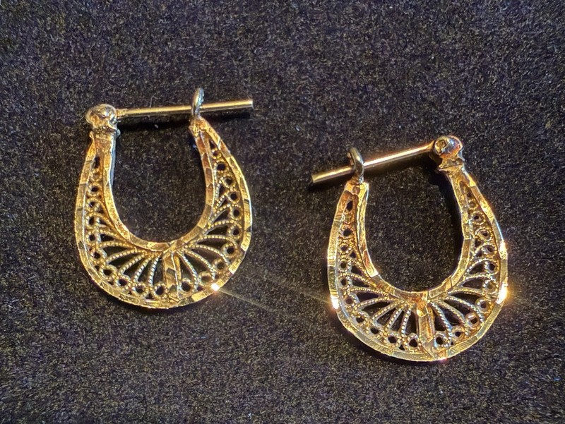 14k Solid Yellow Gold Filigree Lace Design Hoop Earrings - NOT SCRAP Weight 2.1g