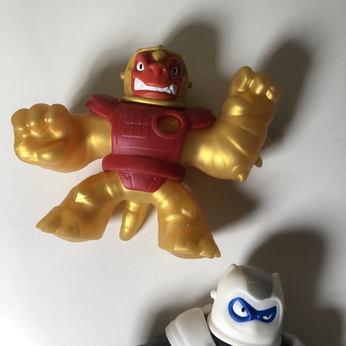 Heroes of Goo Jit Zu Galaxy Attack Cosmic Pantaro y Sunfire Blazago - Imagen 3 de 6
