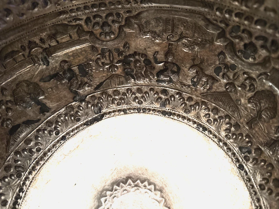 Antiguo cuenco birmano hindú Repousse plata Thabeik marca Guanyin 1890 Foto 4 de 4