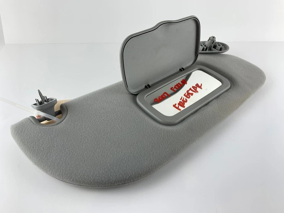 Parasol derecho para pasajero Ford Freestar 2005-2007 OEM Foto 2 de 4