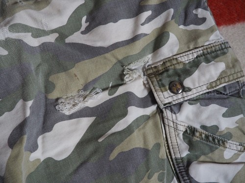 VTG Y2k 2000s Carhartt Grunge Distress Camo Cargo 38W Logo Work Skate Shorts Men - Picture 9 of 9