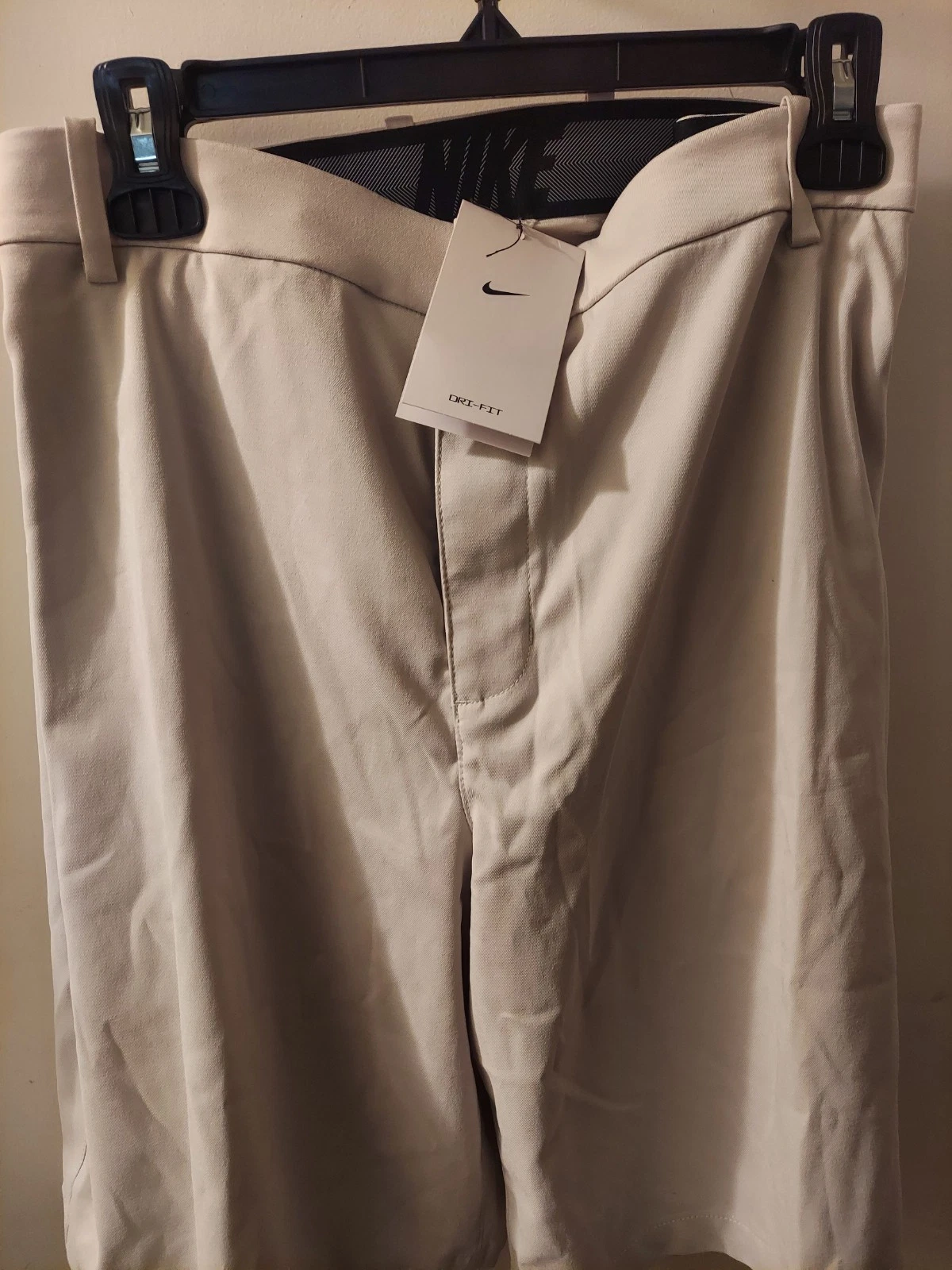 Nike Mens Beige Dri Fit Golf Shorts Size 42