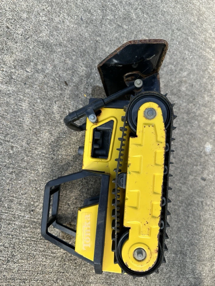 Bulldozer vintage Tonka de metal amarillo acero prensado 13” de largo 8” de ancho Foto 3 de 4