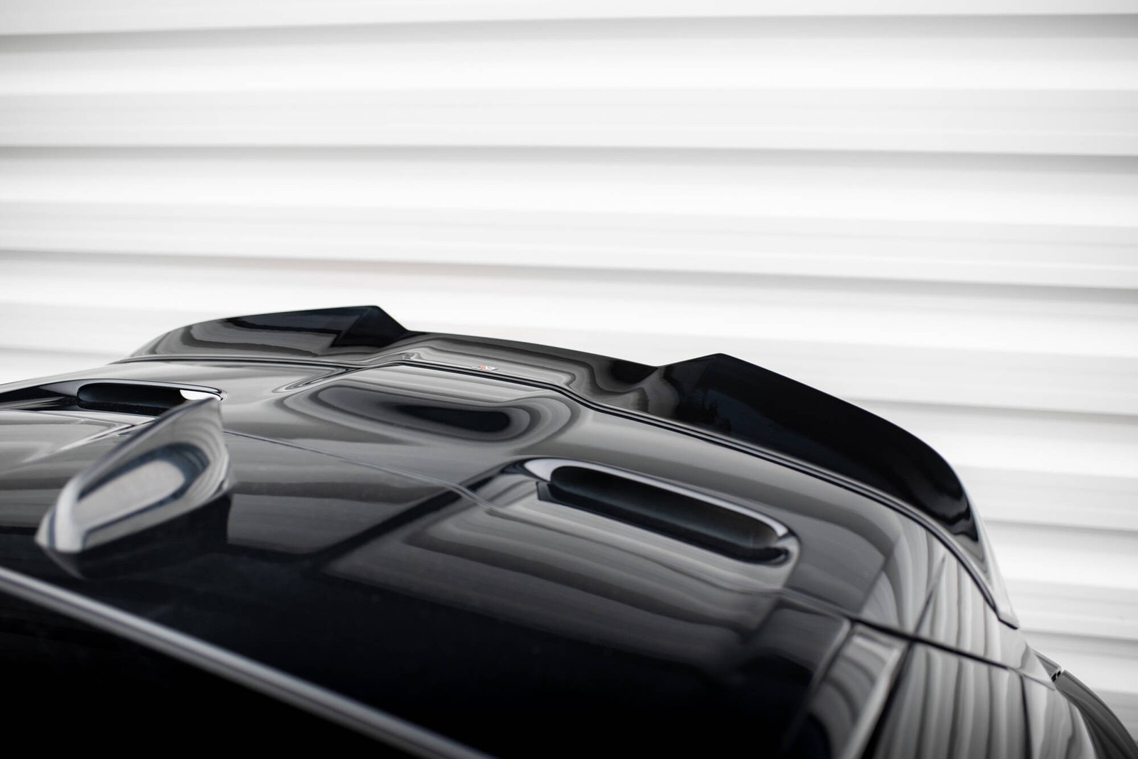 Spoiler Cap 3D Maxton Range Rover Velar R-Dynamic Mk1 pour optimiser la stabilité arrière - 4