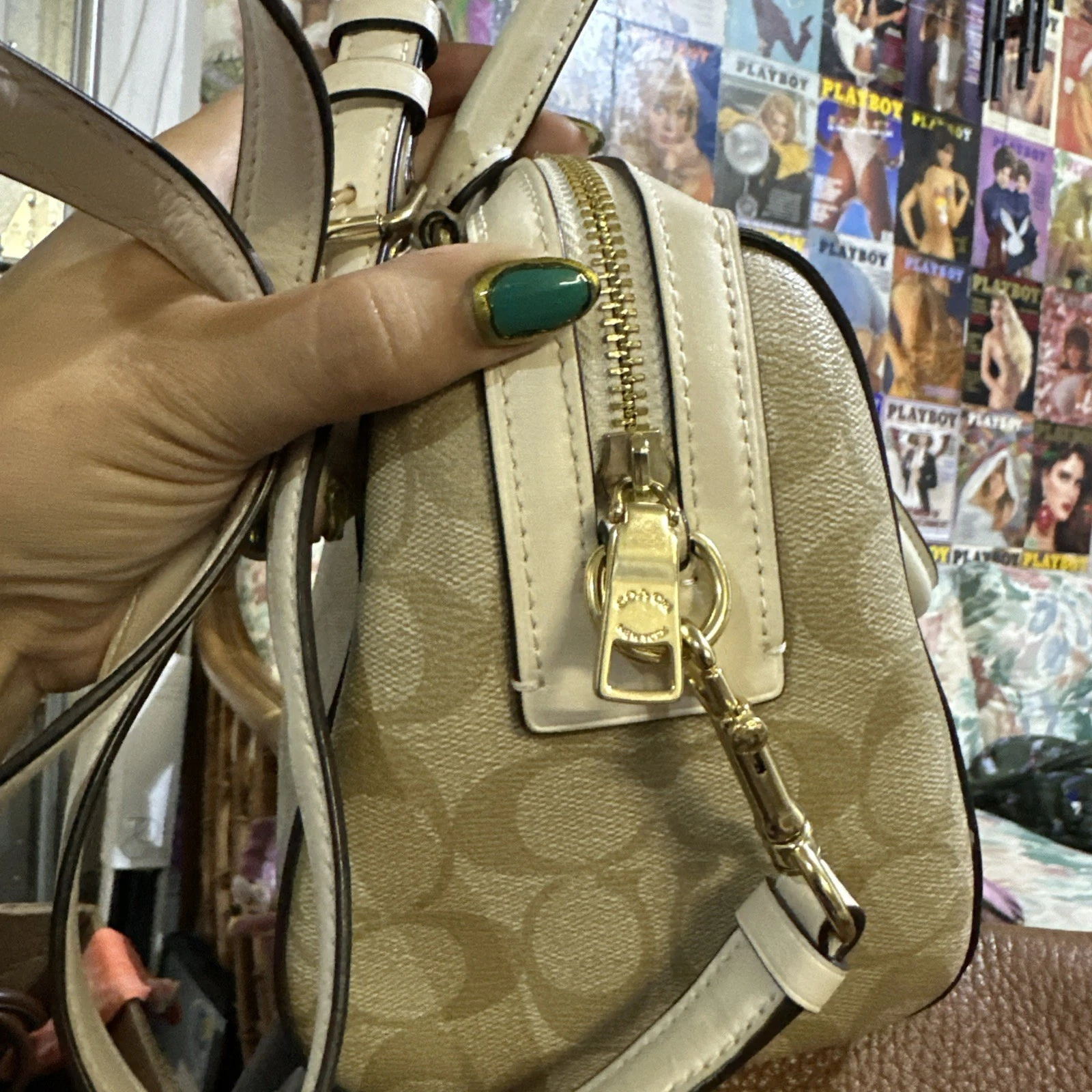 Borsa a tracolla Coach Rowan da donna in tela nuova con etichette F83607 cachi chiaro gesso