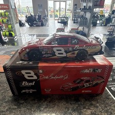 Action 1:24 Dale Earnhardt Jr 8 Bud Monte Carlo NASCAR LE