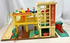 Fisher-Price Little People Parking Garage Service Center #930 Vintage 70s...