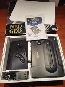 NEO GEO AES CONSOLE SNK NEOGEO + 3 GAMES