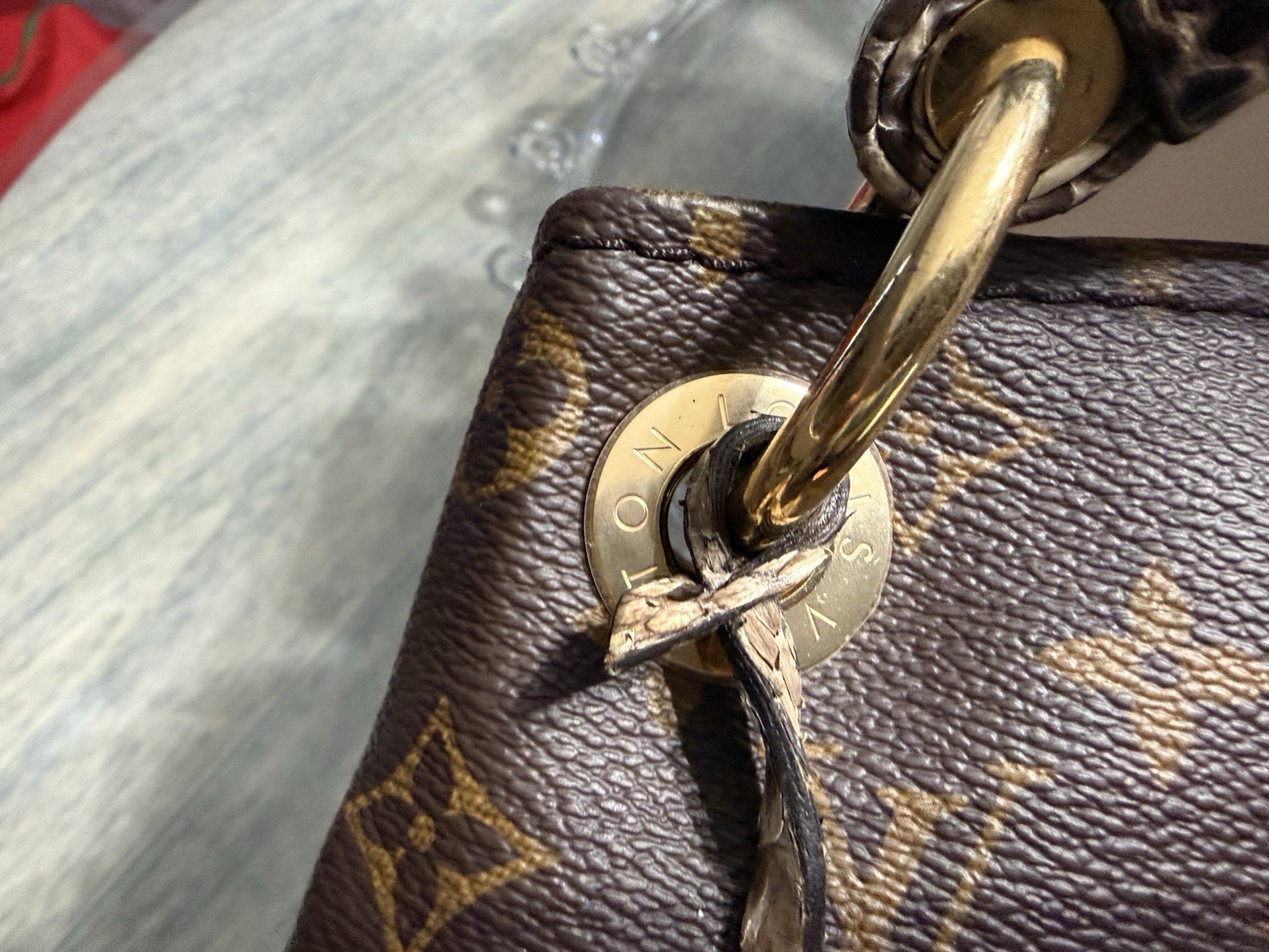 Louis Vuitton Artsy Python W/ Cites Docs - image 7