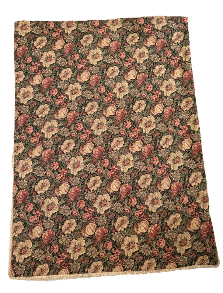 Heavy Tapestry Floral Rose Blanket - 48” X 65” - Rare! - Image 4 of 4