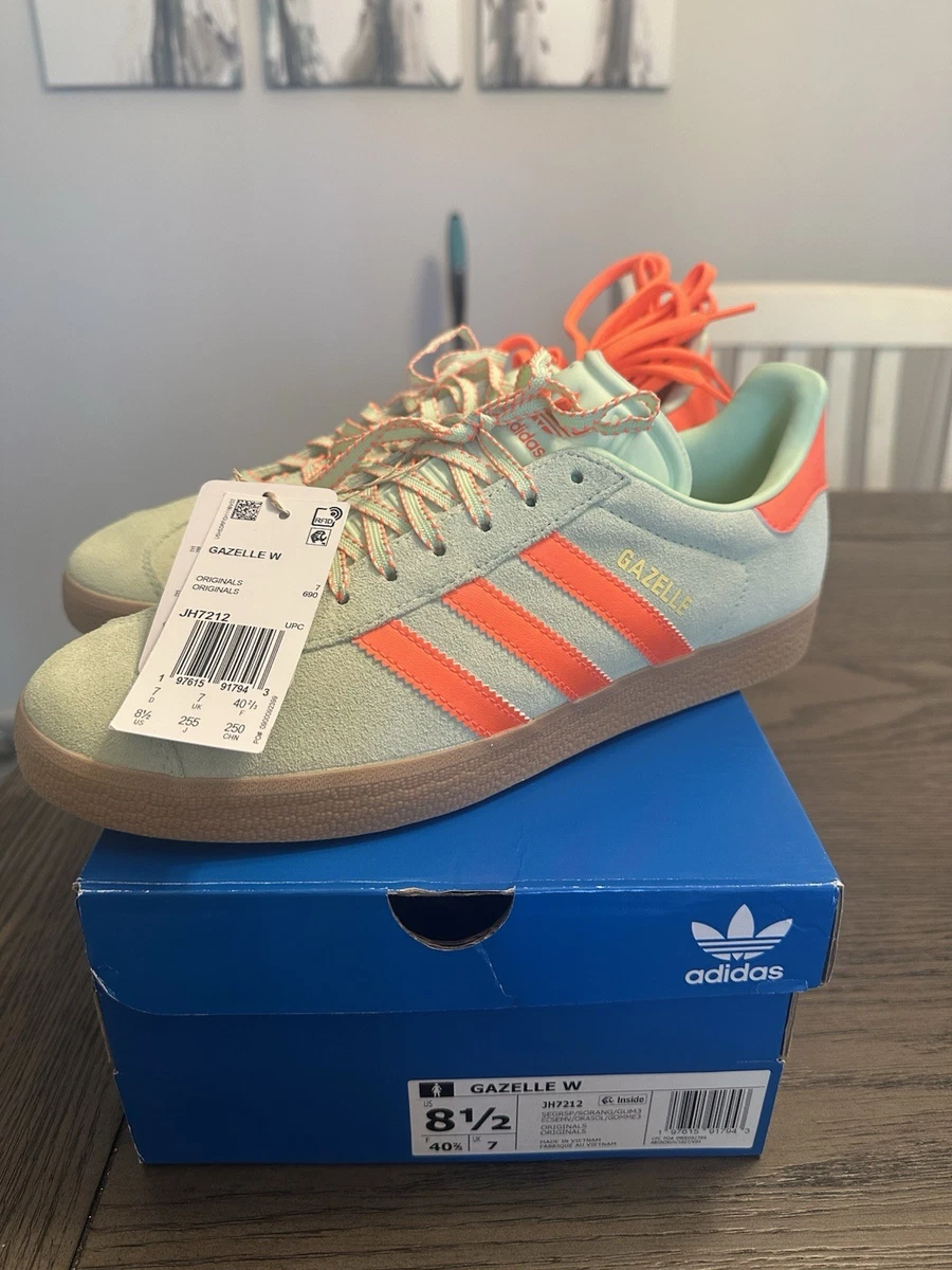 adidas gazelle silver green womens adidas Originals GAZELLE INDOOR W Gazelle Indoor Gum Sole Leather Snea
