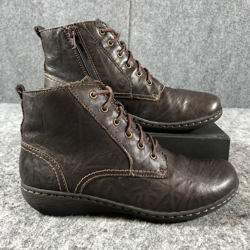 Botas Clarks femininas tamanho 7,5 M couro marrom com cadarço no tornozelo zíper lateral conforto - Imagem 2 de 4