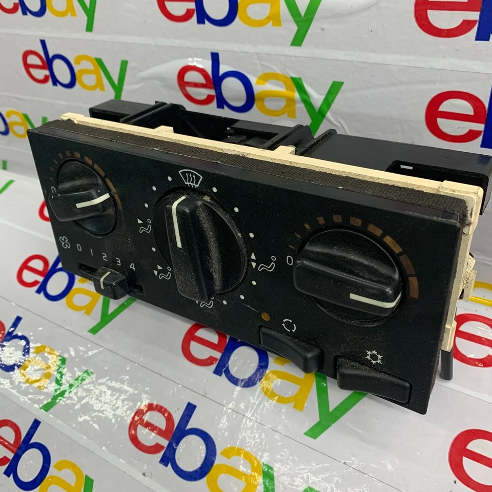1993 - 1997 Volvo 850 Climate Control AC Heater OEM 94 95 96 - Image 4 of 4