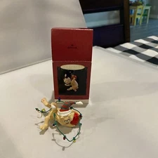 Hallmark 1994 a feline of Christmas Stringer ornament Xmas