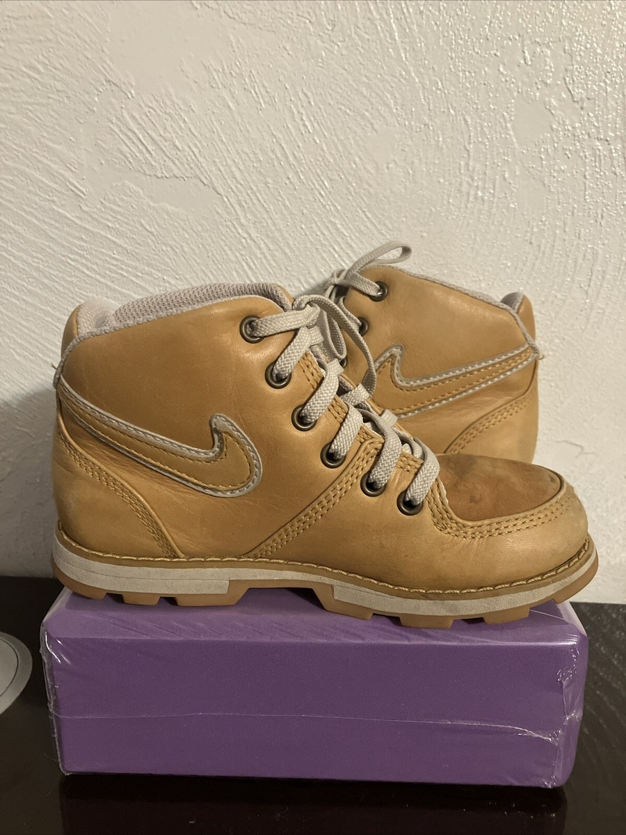Nike Air Ecrof 2004 NIKE AIR ECROF Womens 7 Boots High Tops Shoes Beige Tan  main image 3